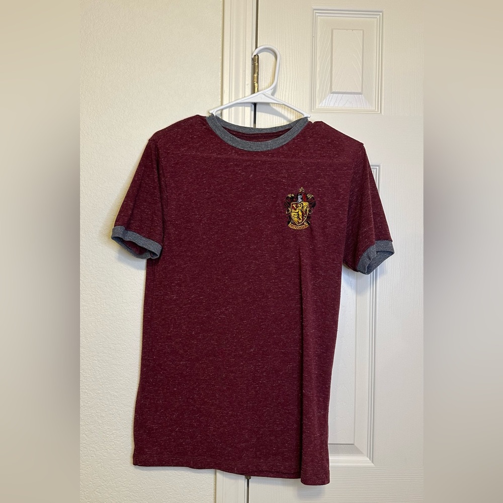 Vintage gryffindoor shirt